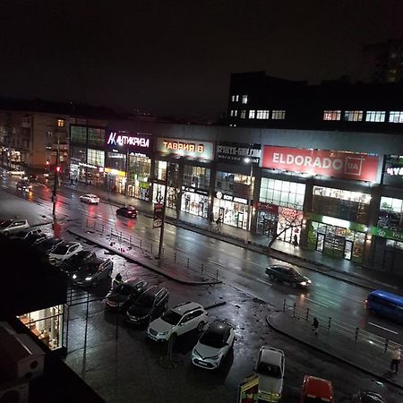 شقة Khmelʼnytsʼkyy  في 2Х Комнатная С Ремонтом В Центре.Renovated, Center المظهر الخارجي الصورة